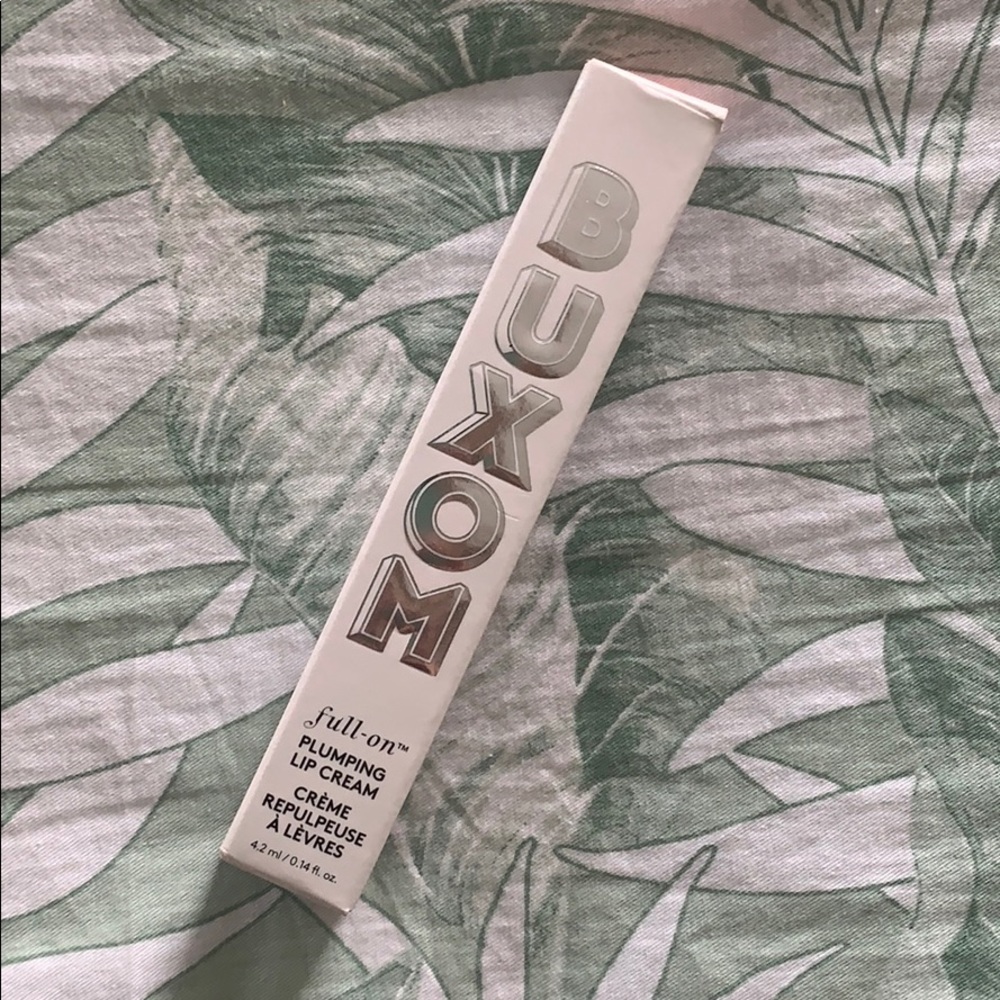 Buxom Lip Plumping Cream (White Russian Shade)